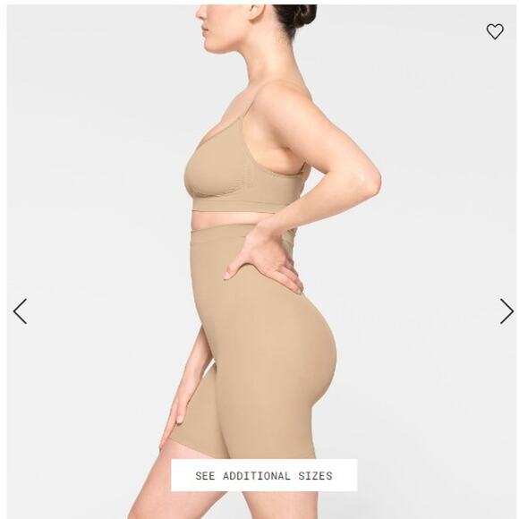 NWOT Seamless‎ Sculpt Mid Thigh Short open bottom - Picture 1 of 5